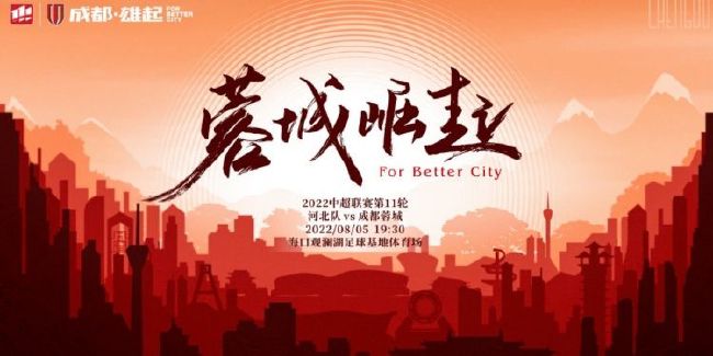 说完，赶紧把手镯戴在手上，凑到灯光下用各个角度仔细观察着，一边观察，一边惊叹：人家这蒂芙尼的东西做得就是好。